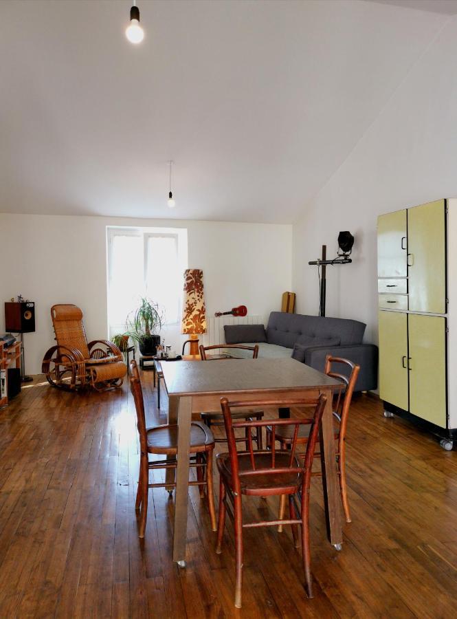 La Maison De Thomas Saint-Amant-de-Boixe 외부 사진